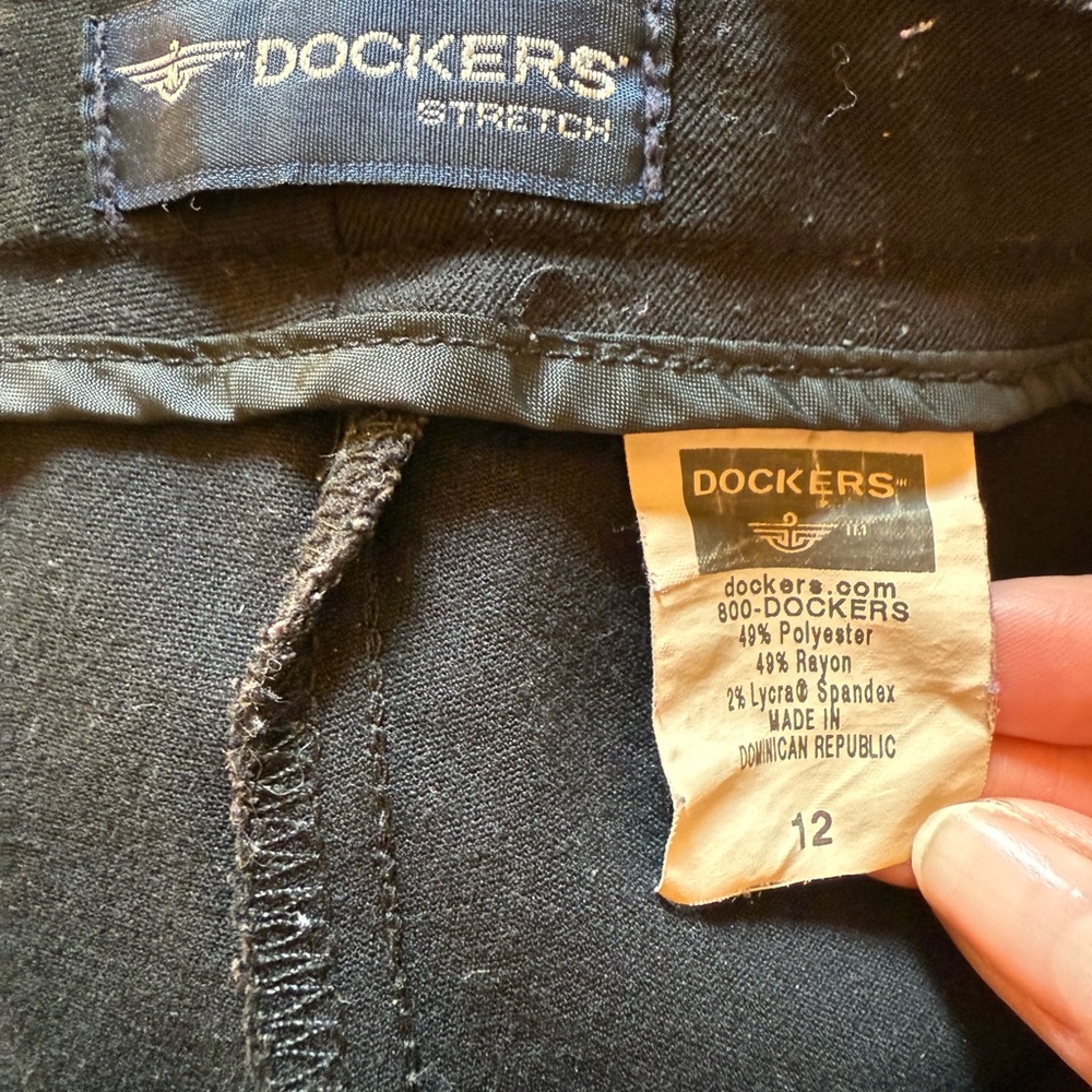 Dockets stretch pant, flare cut in black - Picture 2 of 3